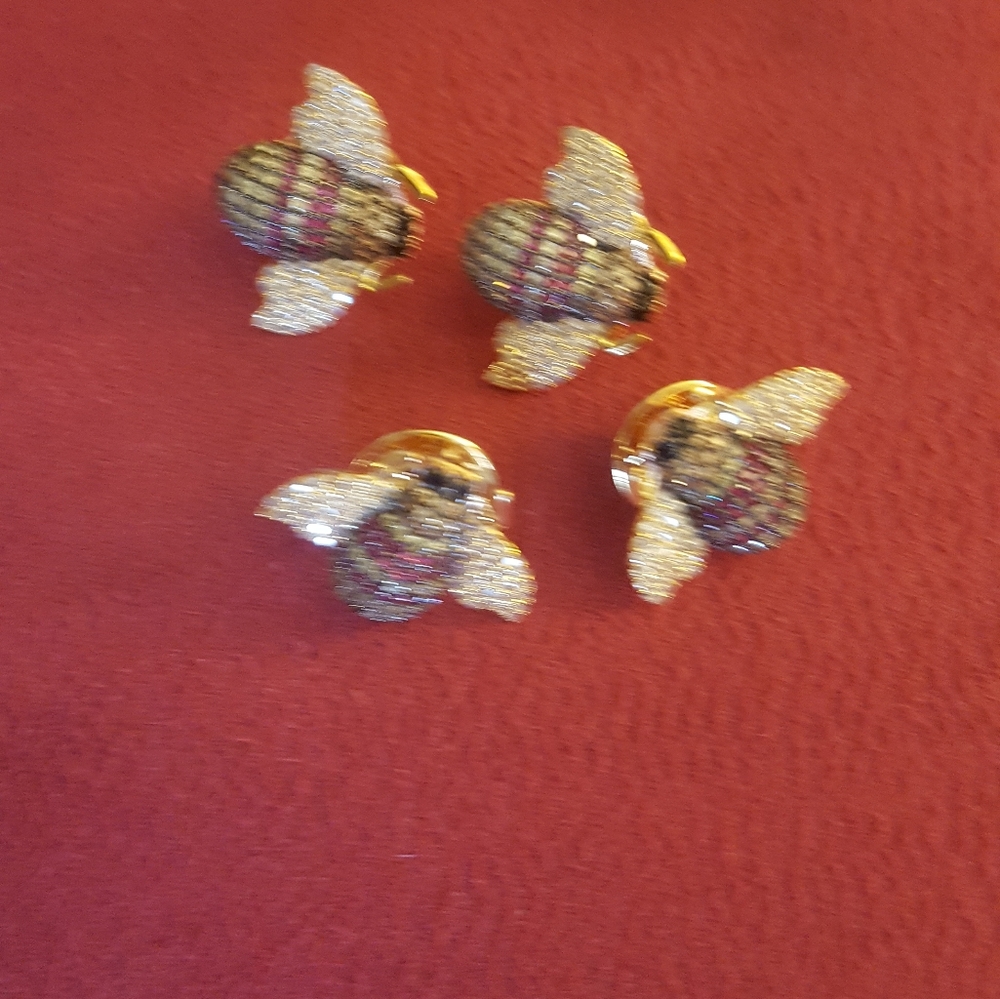 4 Little Bee Pins